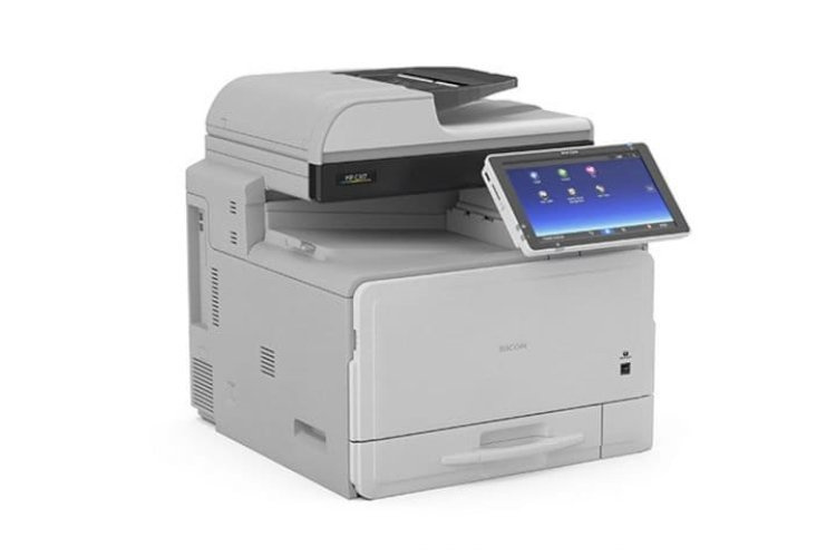 Ricoh Aficio MP C307 – multifunkční barevná laserová tiskárna formátu A4 s duplexním tiskem a síťovým připojením, počet vytištěných stran: 85 000.